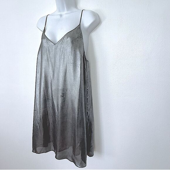 Aritzia Wilfred Only Slip Mini Dress Metallic Silver
Lined• Large •Adjustable - Picture 7 of 16